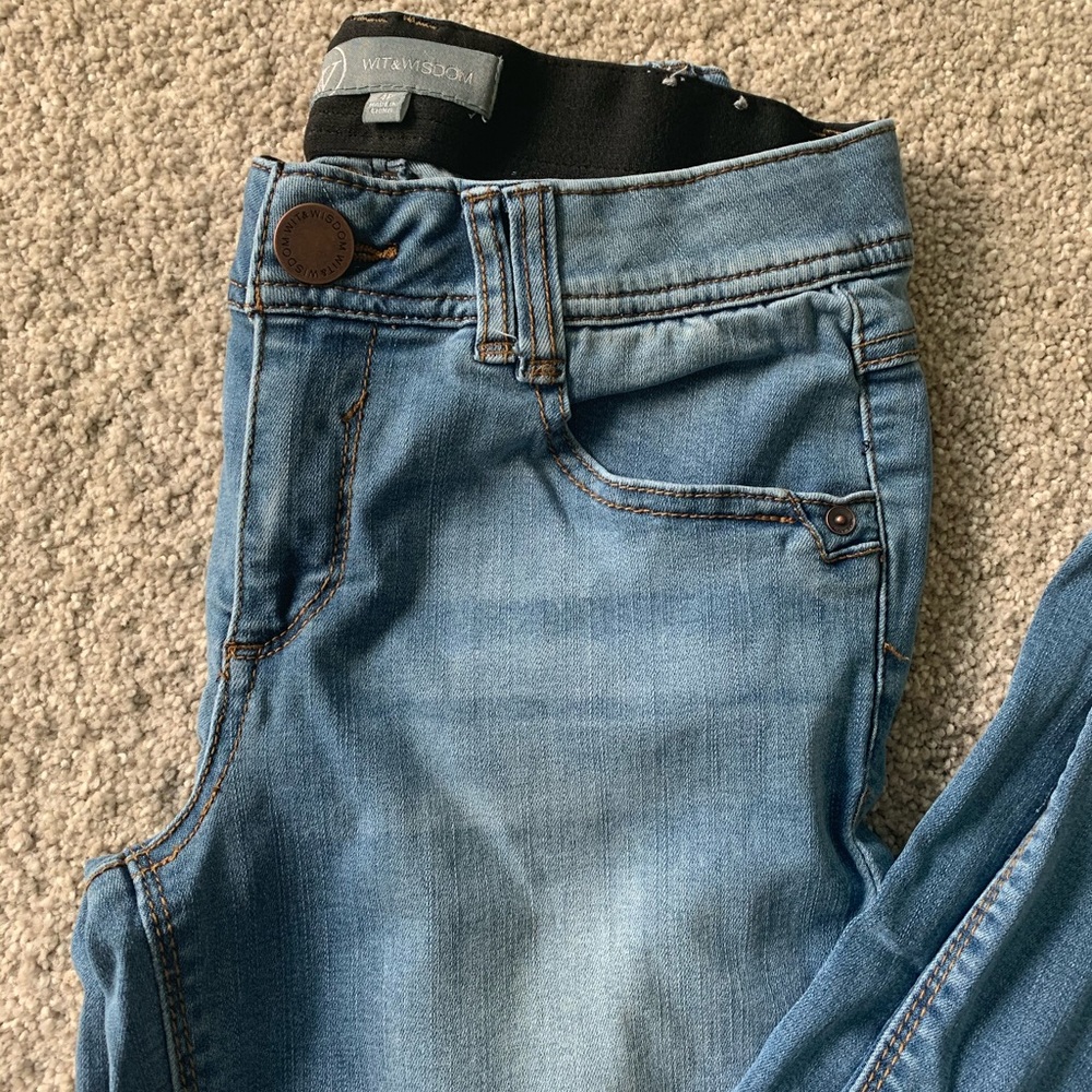 Like new Wit and Wisdom jeans
